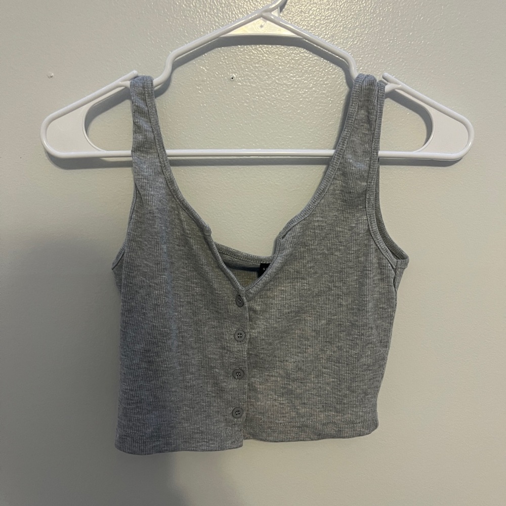gray Botton crop top